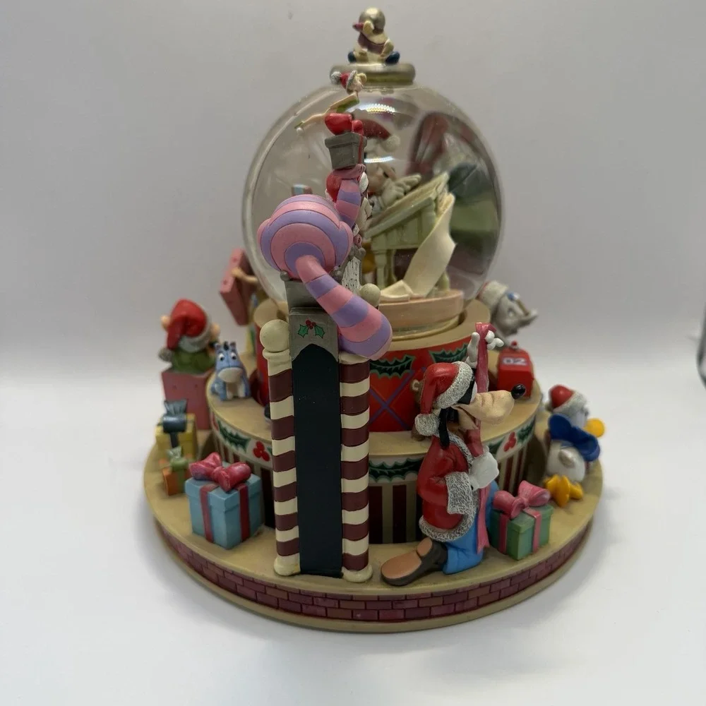 Disney Christmas Santa's Workshop Snow Globe Mickey Snow White Tinkerbell Goofy - Picture 16 of 16
